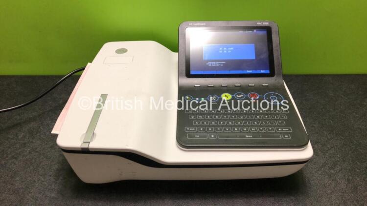 GE Healthcare Mac 2000 ECG Machine *Mfd 2014* (Powers Up) *SN SJQ14341383PA*