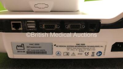 GE Healthcare Mac 2000 ECG Machine *Mfd 2014* (Powers Up with Damage to Casing - See Photos) *SN SJQ14341382PA* - 8