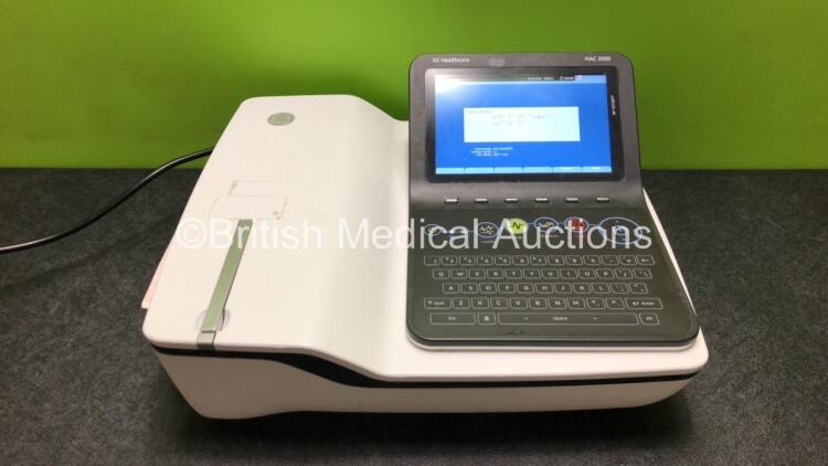 GE Healthcare Mac 2000 ECG Machine *Mfd 2014* (Powers Up) *SN SJQ14341387PA*