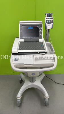 GE MAC 5500HD ECG Machine with 10 Lead ECG Lead on Stand (Powers Up)