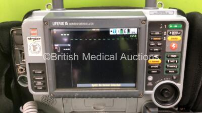 Medtronic Physio-Control Lifepak 15 12-Lead Monitor / Defibrillator *Mfd - 2009* Ref - 99577-000025 P/N - V15-2-000030 Software Version - 3207410-007 with Pacer, CO2, SPO2, NIBP, ECG and Printer Options, 4 and 6 Lead ECG Leads, SPO2 Finger Sensor, NIBP Cu - 2