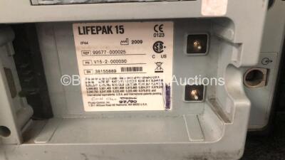 Medtronic Physio-Control Lifepak 15 12-Lead Monitor / Defibrillator *Mfd - 2009* Ref - 99577-000025 P/N - V15-2-000030 Software Version - 3207410-007 with Pacer, CO2, SPO2, NIBP, ECG and Printer Options, 4 and 6 Lead ECG Leads, SPO2 Finger Sensor, NIBP Cu - 8