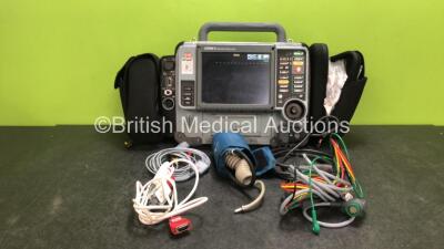 Medtronic Physio-Control Lifepak 15 12-Lead Monitor / Defibrillator *Mfd - 2010* Ref - 99577-000025 P/N - V15-2-000030 Software Version - 3207410-008 with Pacer, CO2, SPO2, NIBP, ECG and Printer Options, 4 and 6 Lead ECG Leads, SPO2 Finger Sensor, NIBP Cu