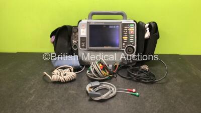 Medtronic Physio-Control Lifepak 15 12-Lead Monitor / Defibrillator *Mfd - 2009* Ref - 99577-000025 P/N - V15-2-000030 Software Version - 3207410-007 with Pacer, CO2, SPO2, NIBP, ECG and Printer Options, 4 and 6 Lead ECG Leads, NIBP Cuff and Hose, Paddle 