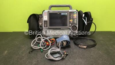 Medtronic Physio-Control Lifepak 15 12-Lead Monitor / Defibrillator *Mfd - 2010* Ref - 99577-000025 P/N - V15-2-000030 Software Version - 3207410-009 with Pacer, CO2, SPO2, NIBP, ECG and Printer Options, 4 and 6 Lead ECG Leads, NIBP Cuff and Hose, Paddle 