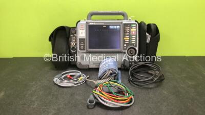 Medtronic Physio-Control Lifepak 15 12-Lead Monitor / Defibrillator *Mfd - 2009* Ref - 99577-000025 P/N - V15-2-000030 Software Version - 3306808-007 with Pacer, CO2, SPO2, NIBP, ECG and Printer Options, 4 and 6 Lead ECG Leads, NIBP Cuff and Hose, Paddle 