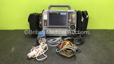 Medtronic Physio-Control Lifepak 15 12-Lead Monitor / Defibrillator *Mfd - 2010* Ref - 99577-000025 P/N - V15-2-000030 Software Version - 3207410-009 with Pacer, CO2, SPO2, NIBP, ECG and Printer Options, 4 and 6 Lead ECG Leads, SPO2 Finger Sensor, NIBP Cu