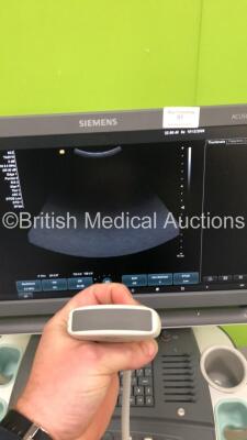 Siemens Acuson X700 Flat Screen Ultrasound Scanner Model No 10658844 *S/N 350205* **Mfd 2014** Software Version 2.0.04 with 1 x Transducer / Probe (6C2) (Powers Up) ***IR802*** - 5