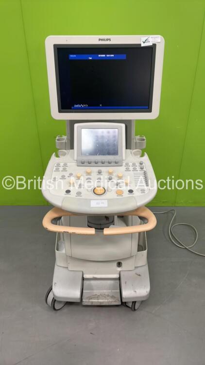 Philips iU22 Flat Screen Ultrasound Scanner on G.0 Cart Software Version 6.3.3.145 (Powers Up) **Mfd 10-2010** *SN B00DFW*