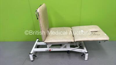 Medi-Plinth 3 Way Patient Hydraulic Patient Examination Couch (Foot Rest Not Working)