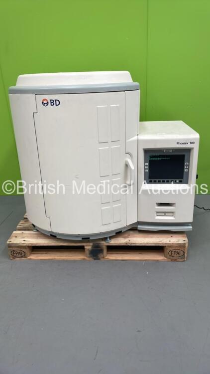 BD Phoenix 100 Automated Microbiology System (Powers Up)