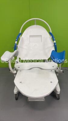 BorCad PPA-AB36 Birthing Bed with Controller (Powers Up)