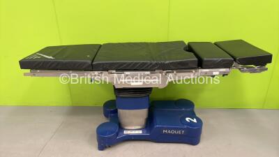 Maquet 1133.22B5 Electric Operating Table with Controller and Cushions (Powers Up) *S/N 00510*