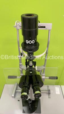 Haag Streit Bern SL900 Slit Lamp with Binoculars, 2 x 10x Eyepieces, 2 x 16x Eyepieces on Hydraulic Table (Powers Up with Good Bulb - Missing Wheel Cover - See Pictures) *S/N 90040751* - 4