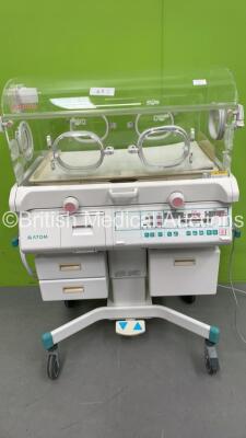 Atom V-2100G Infant Incubator with Mattress (Powers Up) *S/N 12Y0280*