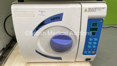 MDS Medical YS-12L Stream Sterilizer (Powers Up)