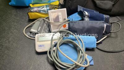 Mixed Lot Including 1 x Sager Emergency Traction Splint, 2 x BP Meters and 1 x Carry Bag - 3