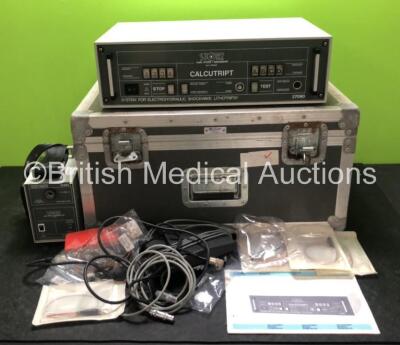 Job Lot Including 1 x Karl Storz 27080 Calcutript System for Electrohydraulic Shockwave Lithotripsy with 2 x Footswitches and Accessories (No Power, Disposable Probes Expired) and 1 x Karl Storz 81483 Cold Light Projector with Karl Storz 81483 B Battery U