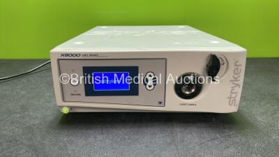 Stryker X8000 Light Source (Powers Up) *SN 09A025284*