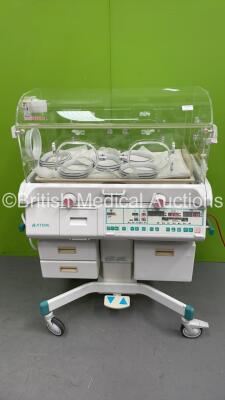 Atom V-2100G Infant Incubator with Mattress (Powers Up - Seals Not Attached)