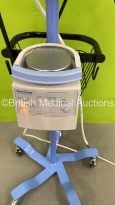 Carefusion Infant Flow SiPAP on Stand with Hoses and Fisher&Paykel MR850AEK Humidifier (Powers Up) *S/N BDN01305* - 5