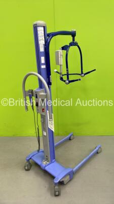 Arjo Maxi Move Patient Hoist with Controller (No Battery)