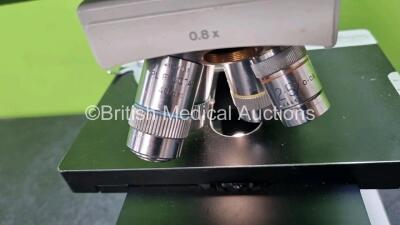 Leitz Dialux 22EB Benchtop Microscope with 2 x 10 x Lens and 4 x Optics Including 1 x Microplan 2.5 / 0.08, 1 x NPL FLUOTAR 10 / 0.30, 1 x PL FLUOTAR 25 / 0.60, 1 x PL FLUOTAR 40 / 0.70 *SN 513474* - 3