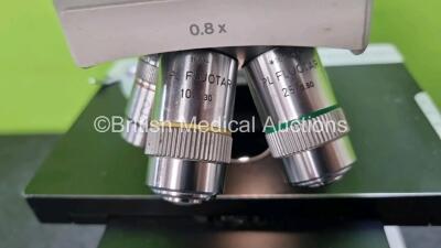 Leitz Dialux 22EB Benchtop Microscope with 2 x 10 x Lens and 4 x Optics Including 1 x Microplan 2.5 / 0.08, 1 x NPL FLUOTAR 10 / 0.30, 1 x PL FLUOTAR 25 / 0.60, 1 x PL FLUOTAR 40 / 0.70 *SN 513474* - 4