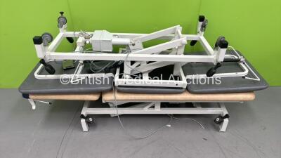 2 x Huntleigh Electric Patient Examination Couches (1 x Powers Up - 1 x Cut Controller) *S/N 13658*