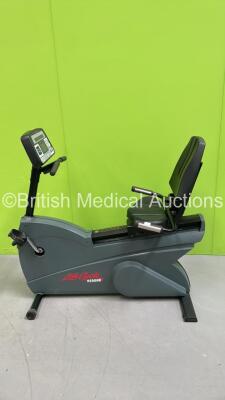 Life Cycle 9500HR Exercise Bike (No Power) *S/N 10100702157*