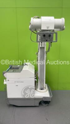 (ID 144605) GE AMX 4 Plus - IEC Mobile X-Ray Model No 2275938 (Powers Up with Key - Key Included) *S/N 1005951WK7* **Mfd 01/2006**