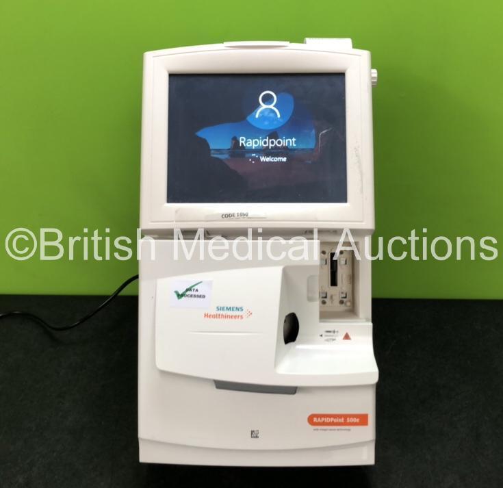 Siemens Healthineers RAPIDPoint 500e Blood Gas System *Mfd 2020* (Powers Up with Damage to Screen Casing, Loose Screen - See Photos) *SN 54301* **in cage**