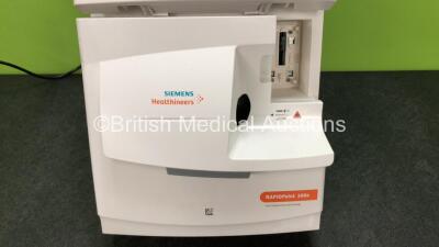 Siemens Healthineers RAPIDPoint 500e Blood Gas System *Mfd 2020* (Powers Up with Blank Screen and Damaged / Loose Monitor Casing - See Photos) *SN 54303* **in cage** - 3