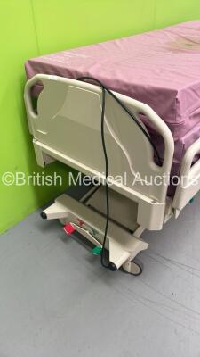 Carroll Electric Hospital Bed with 3 x Mattress (No Power - Water Damage to Mattresses) - 9