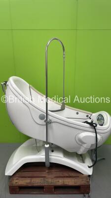 Arjo Parker Bath with Remote (Cut Power Supply)