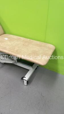 Plinth 2000 Hydraulic Patient Examination Couch (Hydraulics Tested Working) - 3