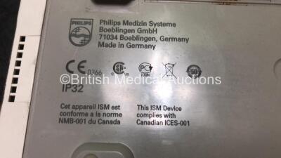 Philips IntelliVue MP30 Anesthesia Touch Screen Patient Monitor (Powers Up with Crack in Casing - See Photos) with 1 x Philips IntelliVue X2 Handheld Patient Monitor Including ECG, SpO2, NBP, Temp and Press Options (Powers Up) *SN DE72862545 / DE83621792* - 7