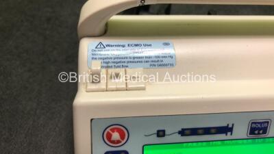 Smiths Medical Medfusion 3500 Syringe Pump Version 3.0.6 (Powers Up, Damage to Casing - See Photos) *SN M40388* - 4