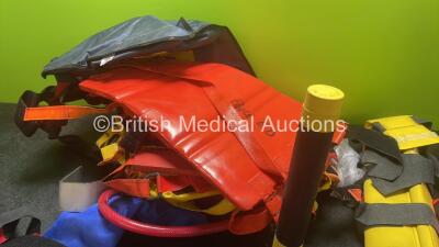 Mixed Lot Including 1 x Torch, 1 x Otoscope, 1 x Traction Splint and Various Straps - 4