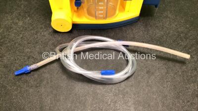 LSU Laerdal Suction Unit with Cup, Hoses and 1 x Battery (Powers Up with Cracks in Casing - See Photos) - 3