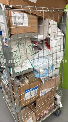 Job Lot of Consumables Including Burn Sheets, Infant Transport Warming Mattresses and Hand Gel - 6