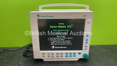 GE Datex Ohmeda S/5 F-CM1-03 Compact Anaesthesia Monitor (Powers Up with Damage-See Photo)