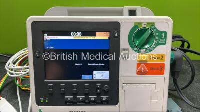 Philips Heartstart XL+ Defibrillator Including ECG and Printer Options with 1 x Paddle Lead, 1 x 3 Lead ECG Lead and 1 x Battery (Powers Up) *SN US31410959* - 2