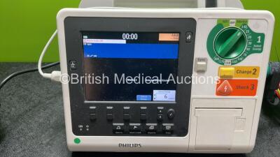 Philips Heartstart XL+ Defibrillator Including ECG and Printer Options with 1 x Paddle Lead, 1 x 3 Lead ECG Lead and 1 x Battery (Powers Up) *SN US31410958* - 2