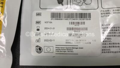 Philips FR3 Heartstart Defibrillator with 2 x Batteries *Install Dates 2024-02 / 2026-08* and 2 x Philips Electrode Packs *Both Expire 2024* in Carry Case (Powers Up) *SN C18H-00132* - 4