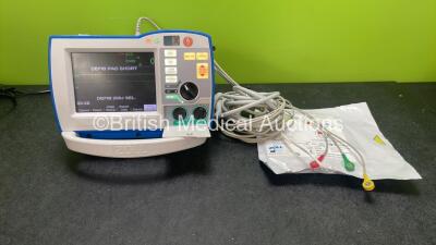 Zoll R Series Plus Defibrillator / Monitor Including Pacer, ECG and Printer Options with 1 x Zoll Sure Power II Battery, 1 x 3 Lead ECG Lead and 1 x Zoll Onestep Adult Electrode Pads *Exp 28-01-2024 * (Powers Up)