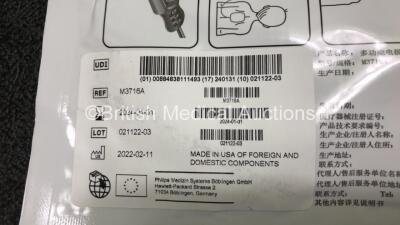 Philips FR3 Heartstart Defibrillator with 2 x Batteries *Install Dates 2026-08 / 2027-02* and 2 x Philips Electrode Packs *Both Expire 2024* in Carry Case (Powers Up) *SN C11K-00772* - 4