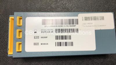 Philips Heartstart FR2+ Defibrillator with 1 x Battery *Install Date 2021* and 1 x Philips Electrode Pack *Expired* in Carry Case (Powers Up) - 6