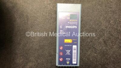 Philips Heartstart FR2+ Defibrillator with 1 x Battery *Install Date 2021* and 1 x Philips Electrode Pack *Expired* in Carry Case (Powers Up) - 7