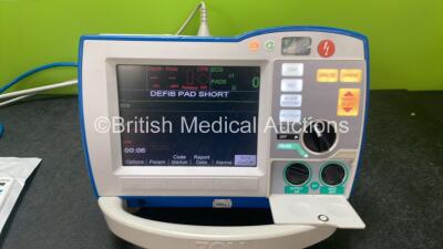 Zoll R Series Plus Defibrillator / Monitor Including Pacer, ECG and Printer Options with 1 x Zoll Sure Power II Battery, 1 x 3 Lead ECG Lead and 1 x Zoll Onestep Adult Electrode Pads *Exp 28-04-2024* (Powers Up) - 2